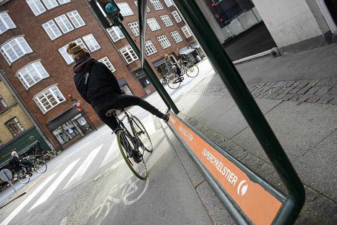 Fußstütze für Radfahrer in Kopenhagen - Diamantrad-Blog
