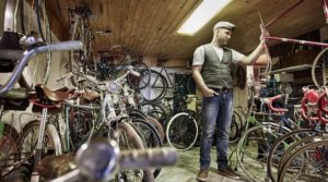 Stefan Müller-Bahlmann in seinem Fahrradmuseum - Diamantrad-Blog