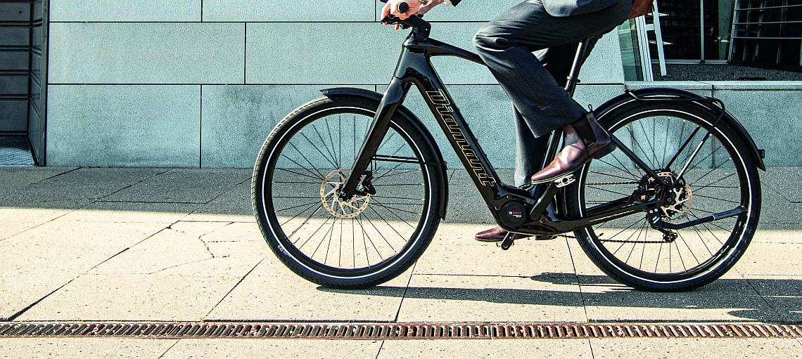 fahrrad knarzt beim treten in einem gang