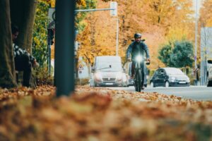 Mit dem Rad zur Arbeit fahren: Welche Kleidung brauchst du zum Fahrradfahren im Winter?